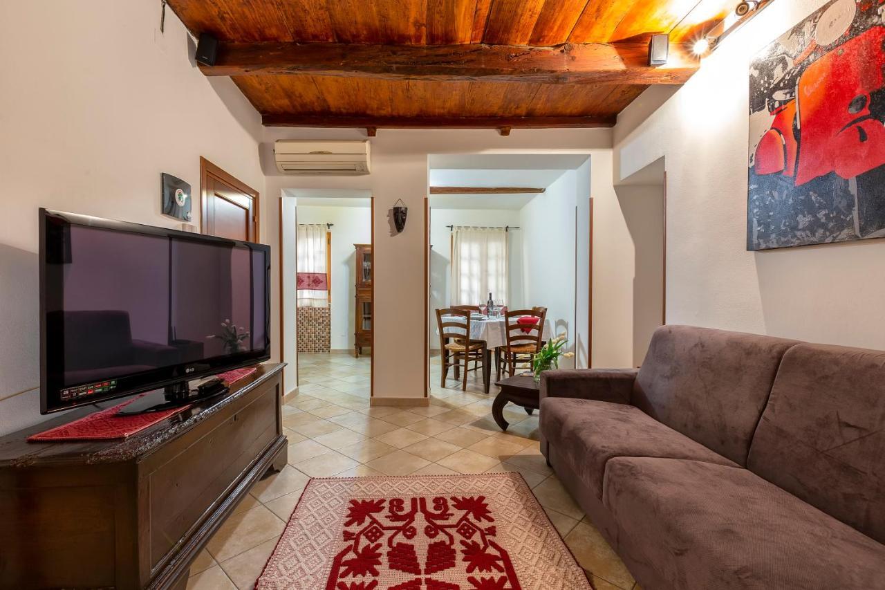 Nonno Efisio Apartment Old Town Alghero Eksteriør bilde